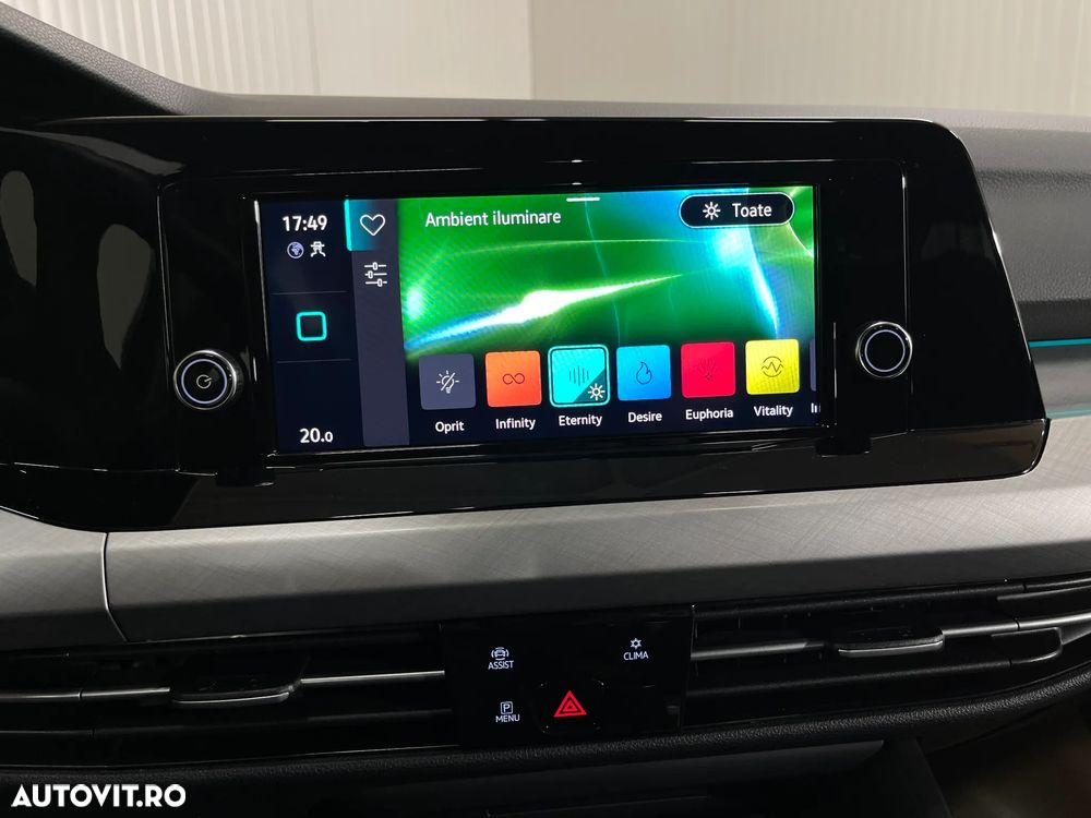 Volkswagen Golf 2.0 TDI SCR Life - 17