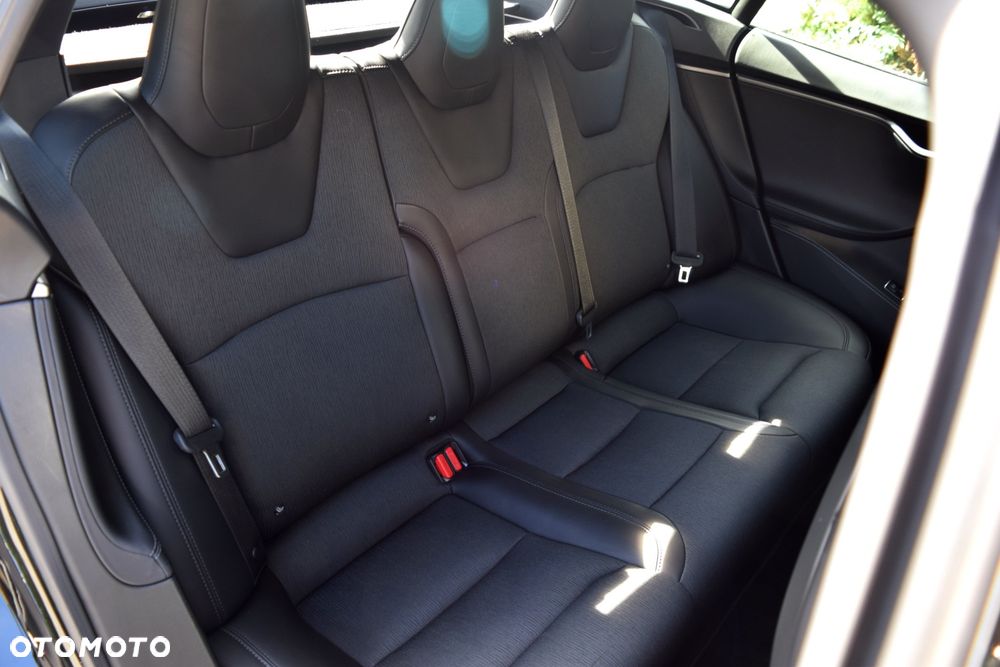 Tesla Model S Long Range Plus - 29