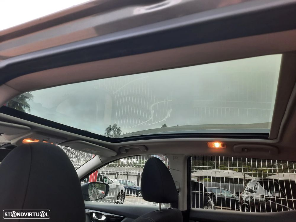 Nissan Qashqai 1.5 dCi N-Connecta 18 - 49