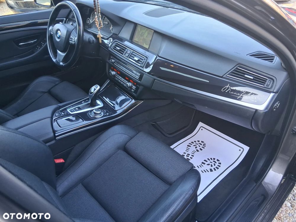 BMW Seria 5 520d Touring Sport-Aut - 9