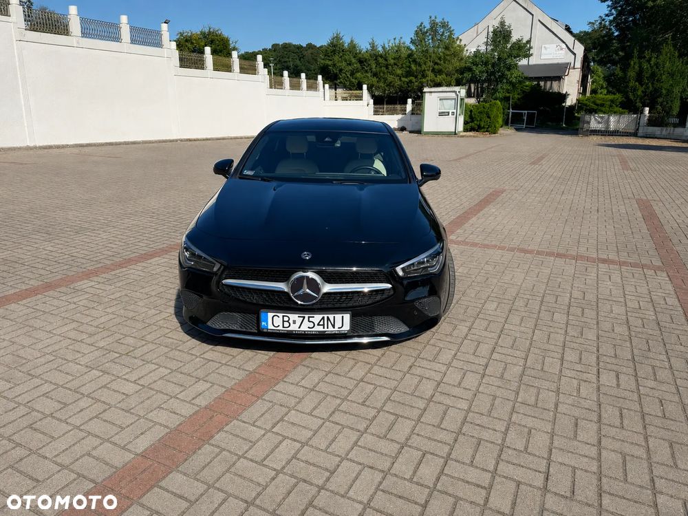 Mercedes-Benz CLA 220 7G-DCT - 11