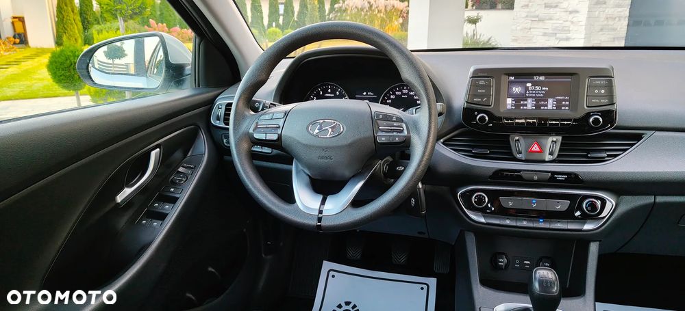 Hyundai i30 blue 1.4 Classic - 18