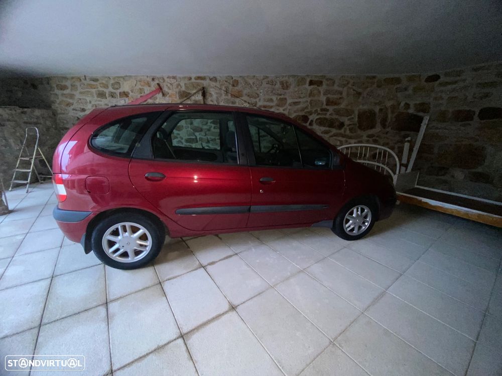 Renault Scénic 1.9 dTi RXE AC - 4