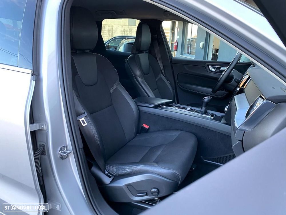 Volvo XC 60 2.0 D4 Momentum Plus - 5