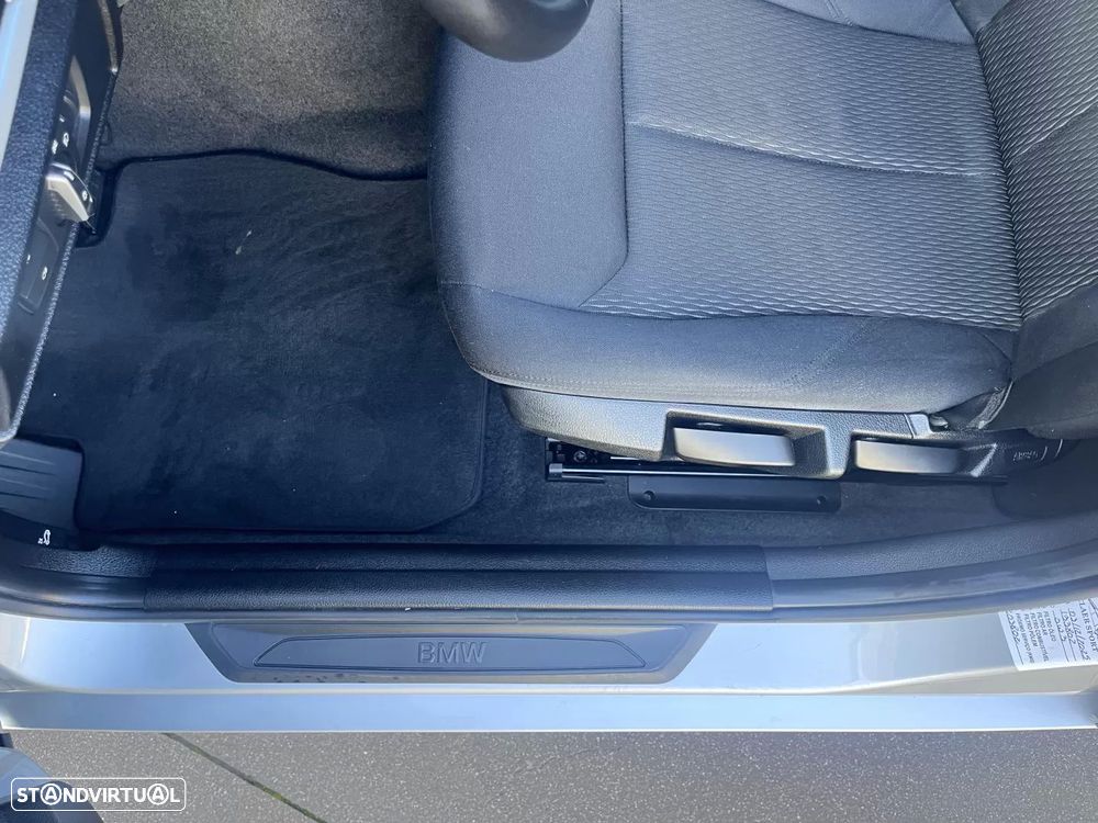 BMW 120 d Sport Line - 30