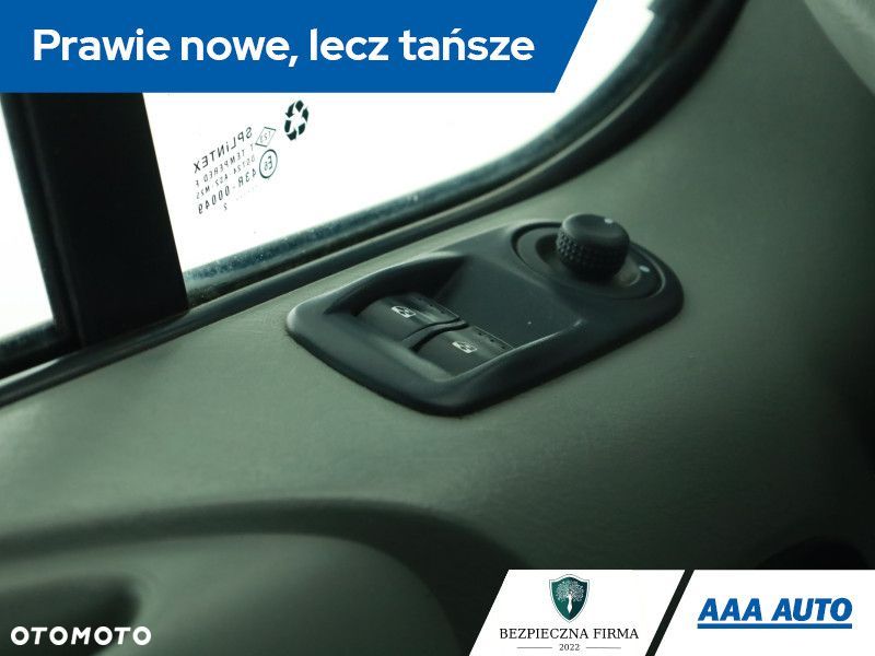 Renault trafic - 12
