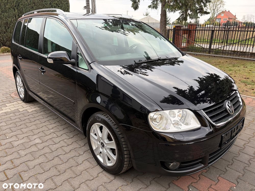 Volkswagen Touran 2.0 FSI Automatik Highline - 3