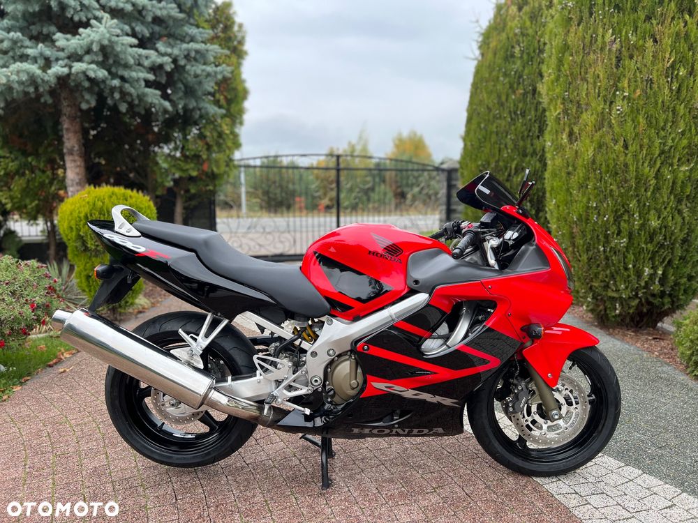 Honda CBR - 6