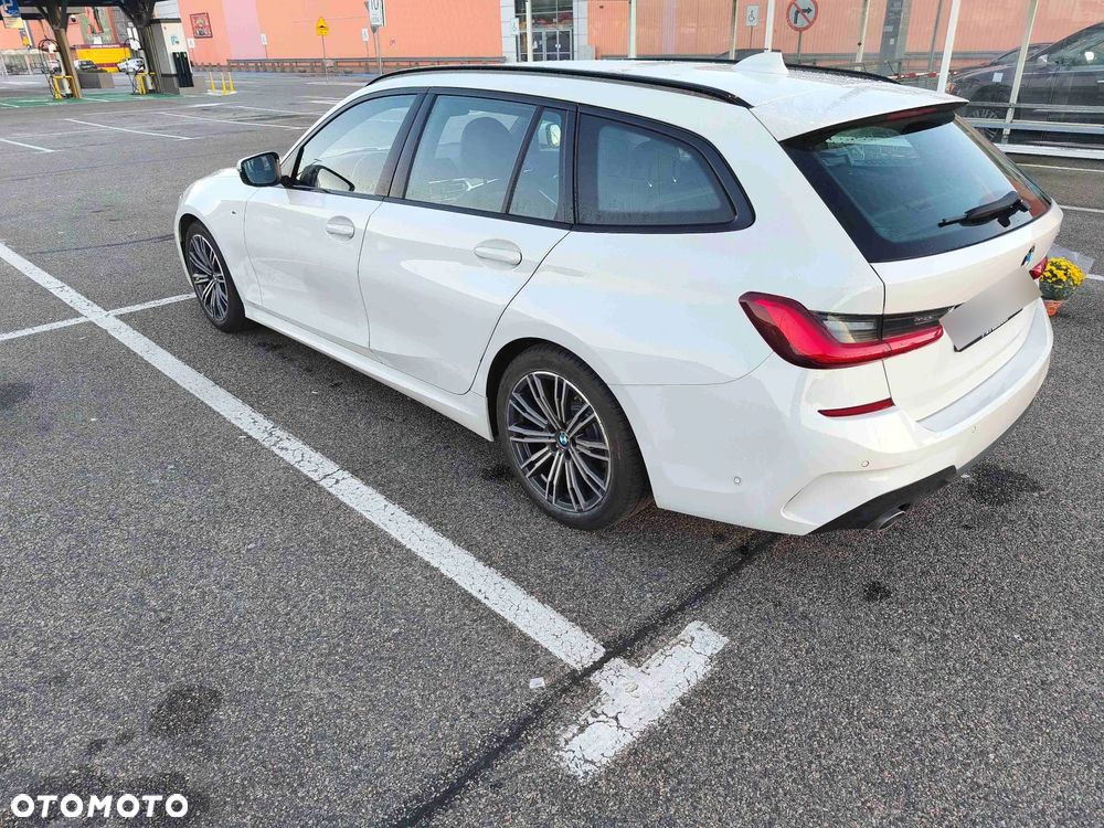 BMW Seria 3 318d M Sport - 5