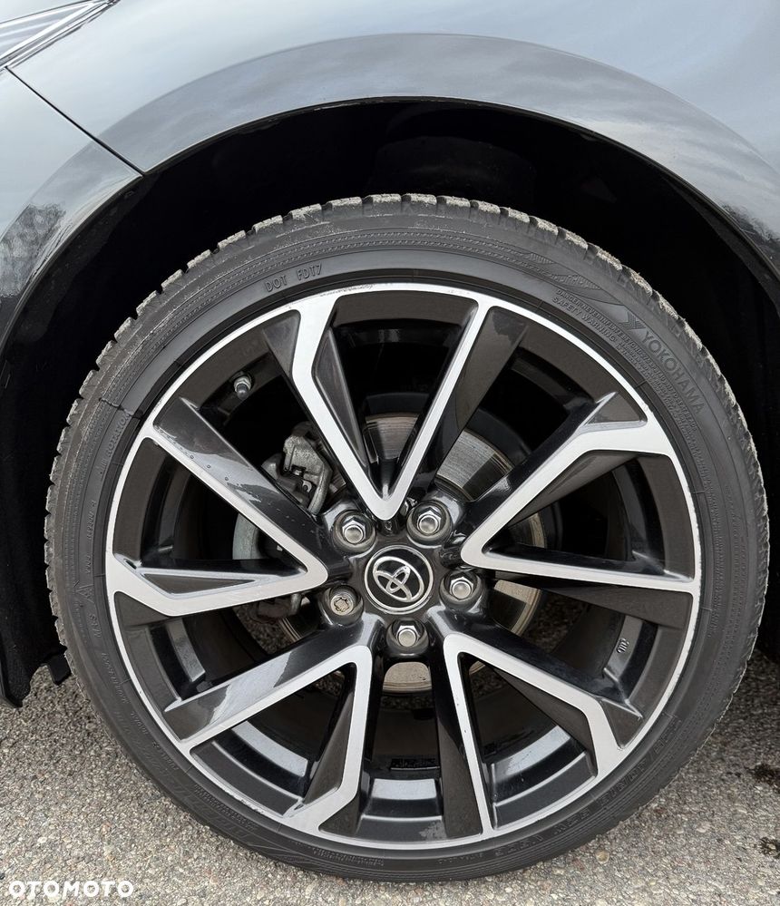 Toyota Corolla 1.8 Hybrid Executive - 34