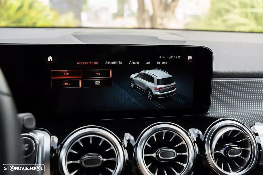 Mercedes-Benz EQB - 9