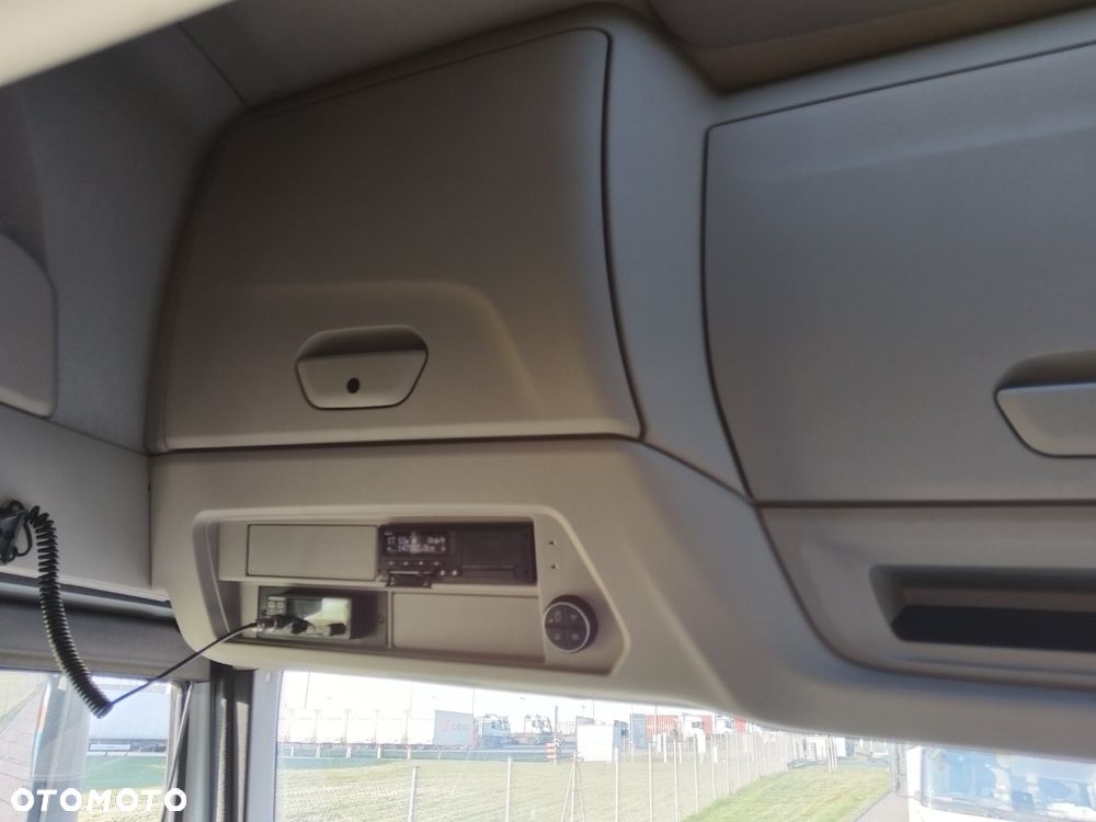 Iveco AS440ST / P - 7