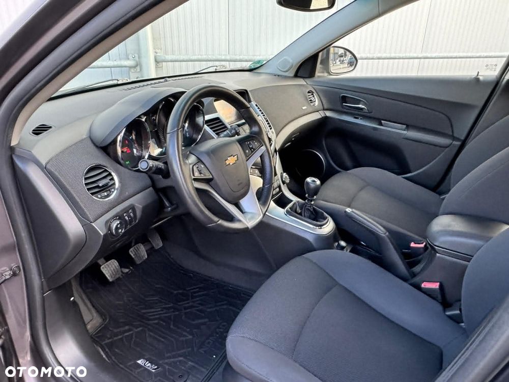 Chevrolet Cruze 1.8 LTZ - 15