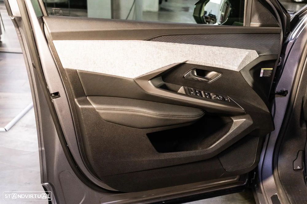 Peugeot E-5008 73 kWh GT - 45