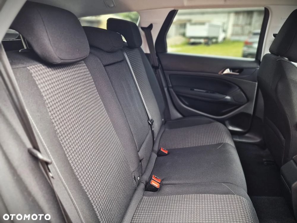Peugeot 308 1.5 BlueHDi Allure S&S EAT6 - 27