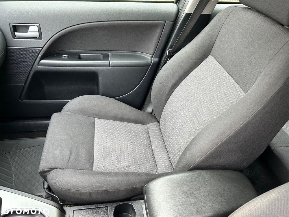 Ford Mondeo 2.0 Trend - 18