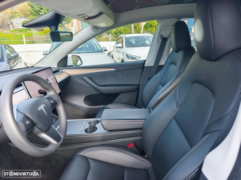 Tesla Model Y RWD - 3