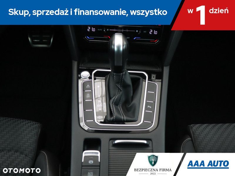 Volkswagen Passat Variant - 18
