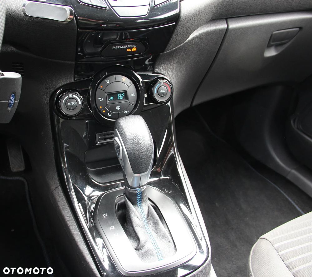 Ford Fiesta 1.6 Ti-VCT Titanium - 23
