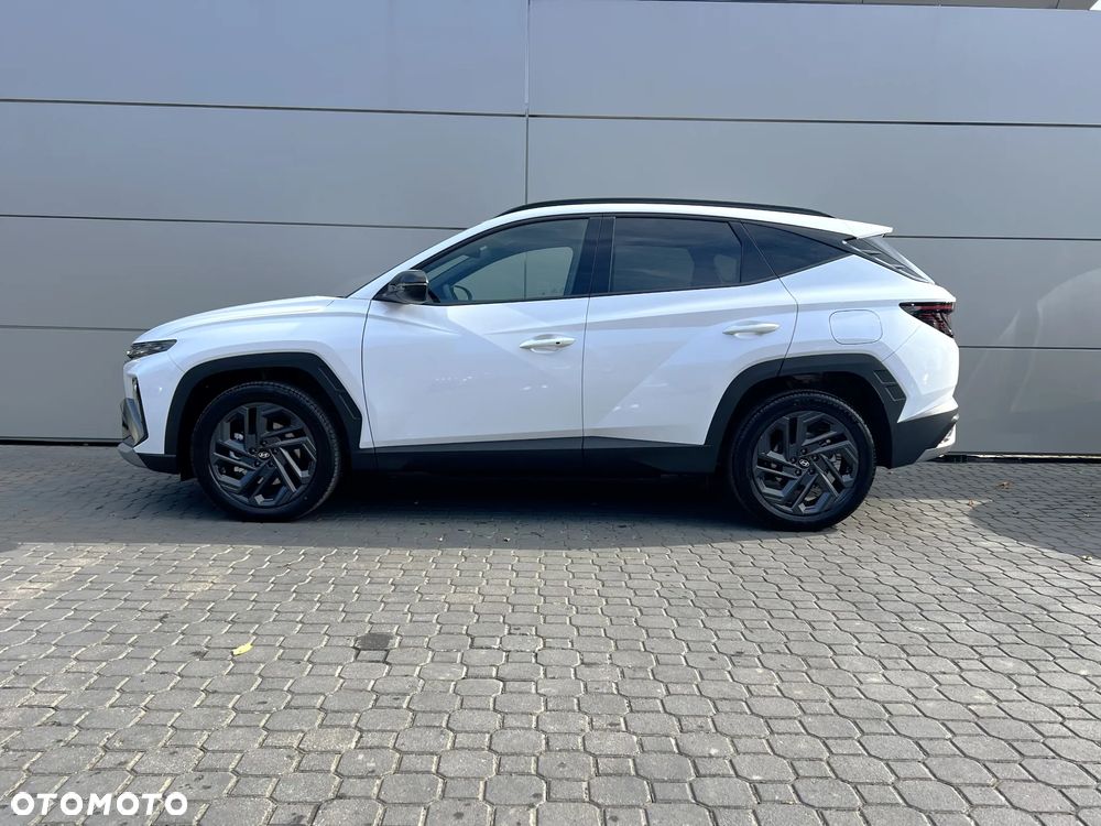 Hyundai Tucson 1.6 T-GDi HEV Smart Black 2WD - 3