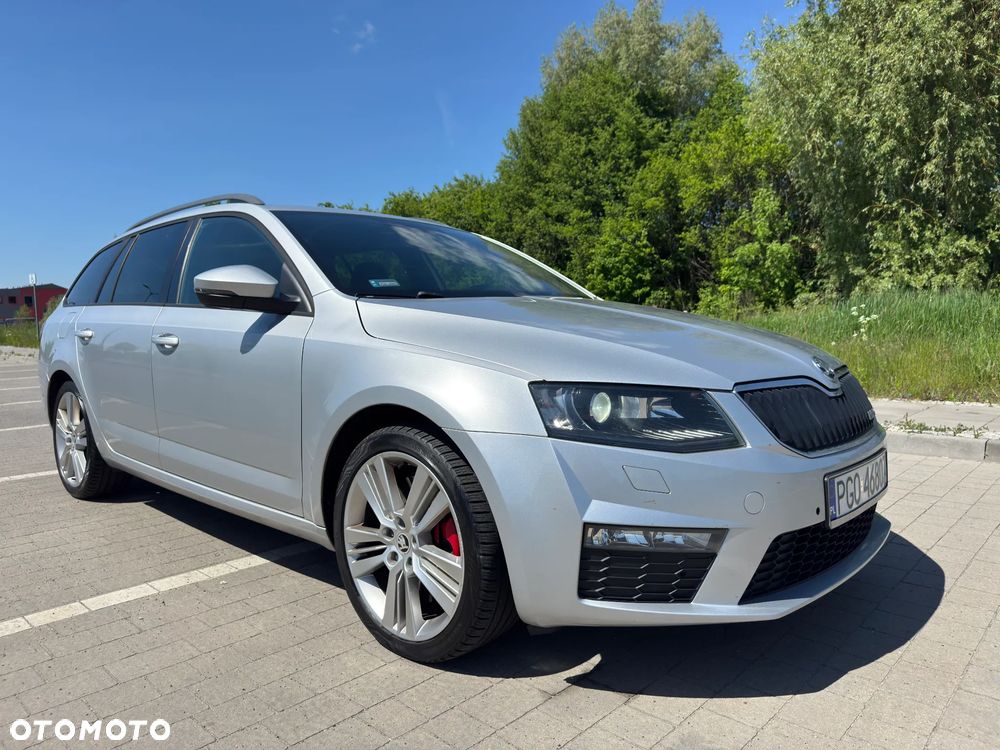 Skoda Octavia 2.0 TDI DSG RS - 16