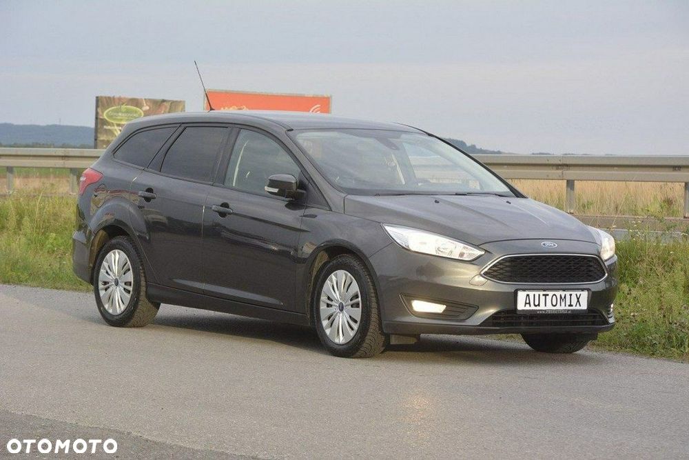 Ford Focus 1.0 EcoBoost Trend Edition Business - 9