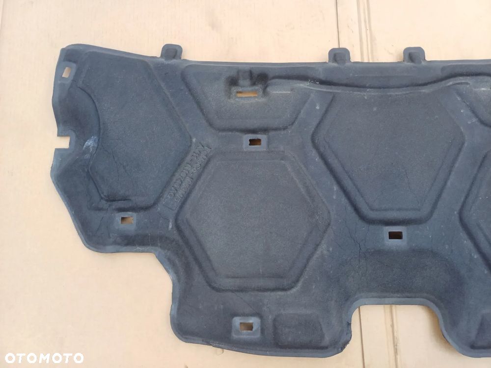 Wygłuszenie podbitka maski Ford B-Max - 6