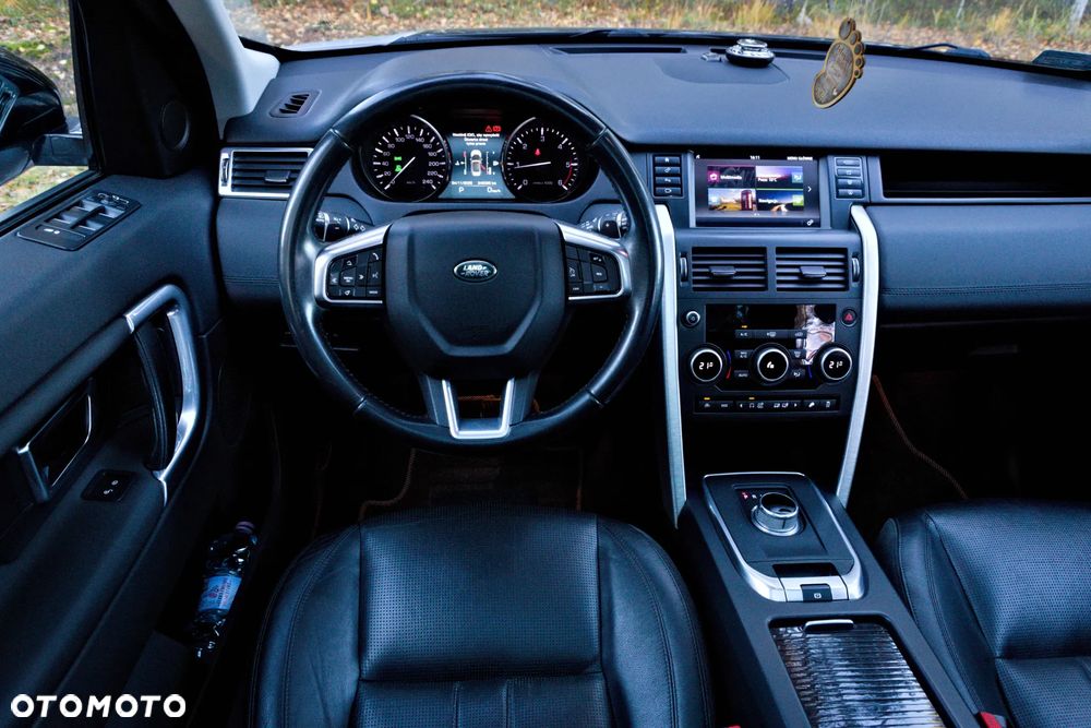 Land Rover Discovery Sport 2.0 TD4 HSE - 28