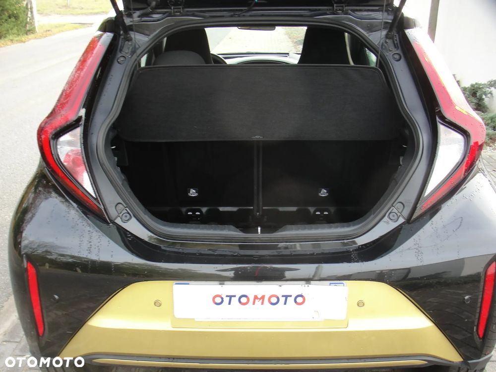 Toyota Aygo X x-shift x-clusive Style Selection - 22