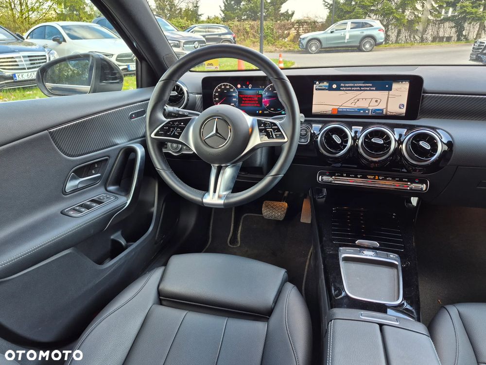 Mercedes-Benz Klasa A 200 7G-DCT - 24