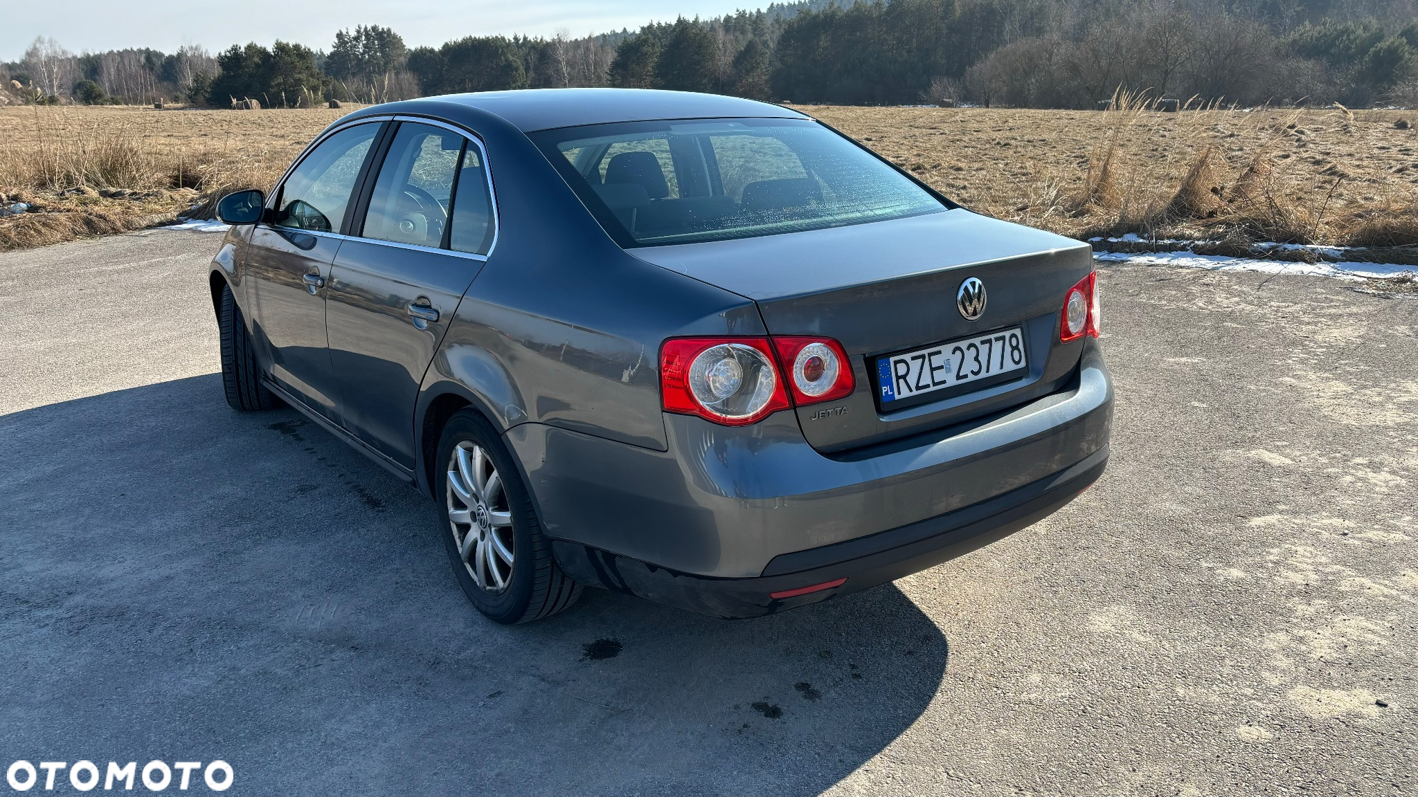 Volkswagen Jetta 1.4 TSI Comfortline DSG - 6