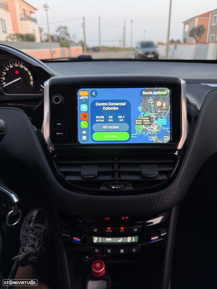 Peugeot 2008 PureTech 82 Urban Move - 25
