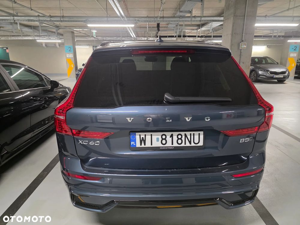 Volvo XC 60 B5 B AWD Ultra Dark - 10