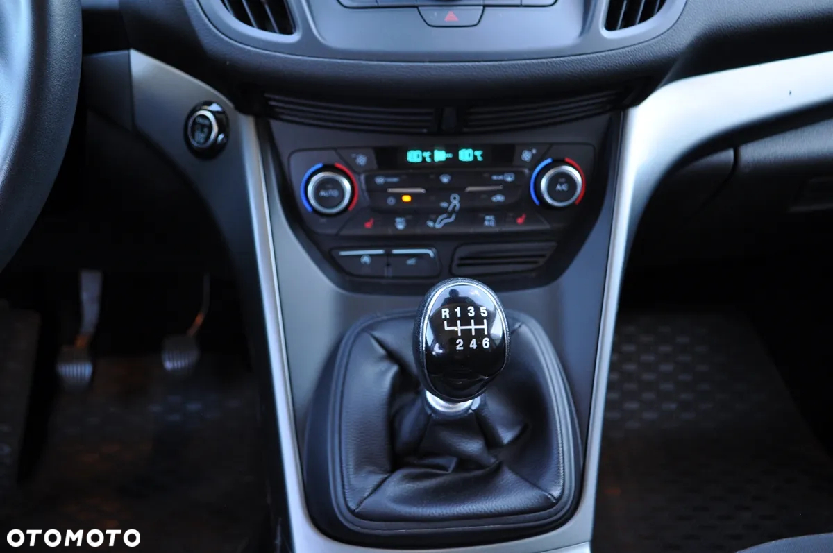 Ford Kuga 1.5 EcoBoost FWD Edition ASS GPF - 16