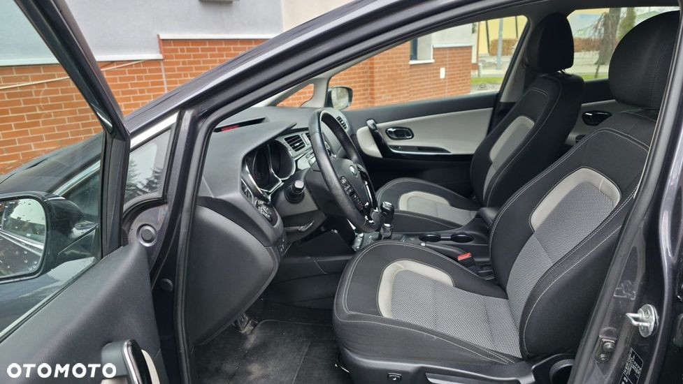 Kia Ceed 1.6 CRDi 136 ISG Spirit - 15