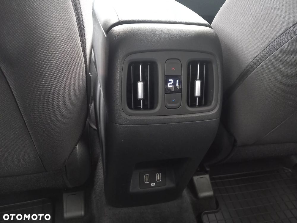 Hyundai Tucson 1.6 T-GDi HEV Executive 2WD - 22