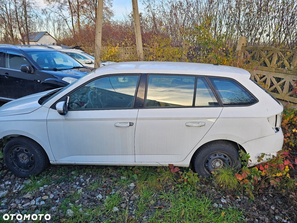 Skoda Fabia 1.0 Ambition - 5