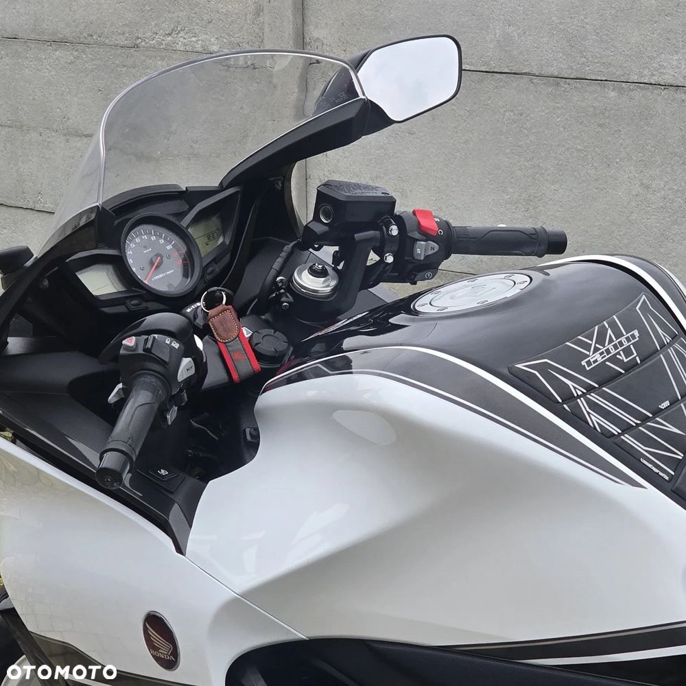 Honda VFR - 5