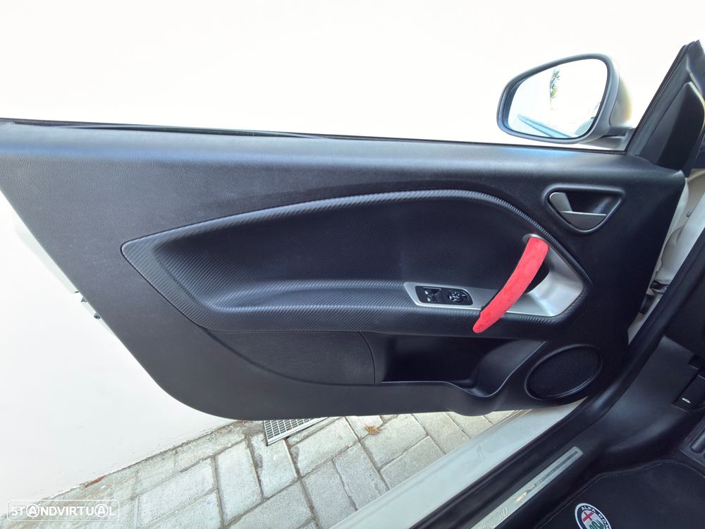Alfa Romeo MiTo 1.3 JTDM - 8