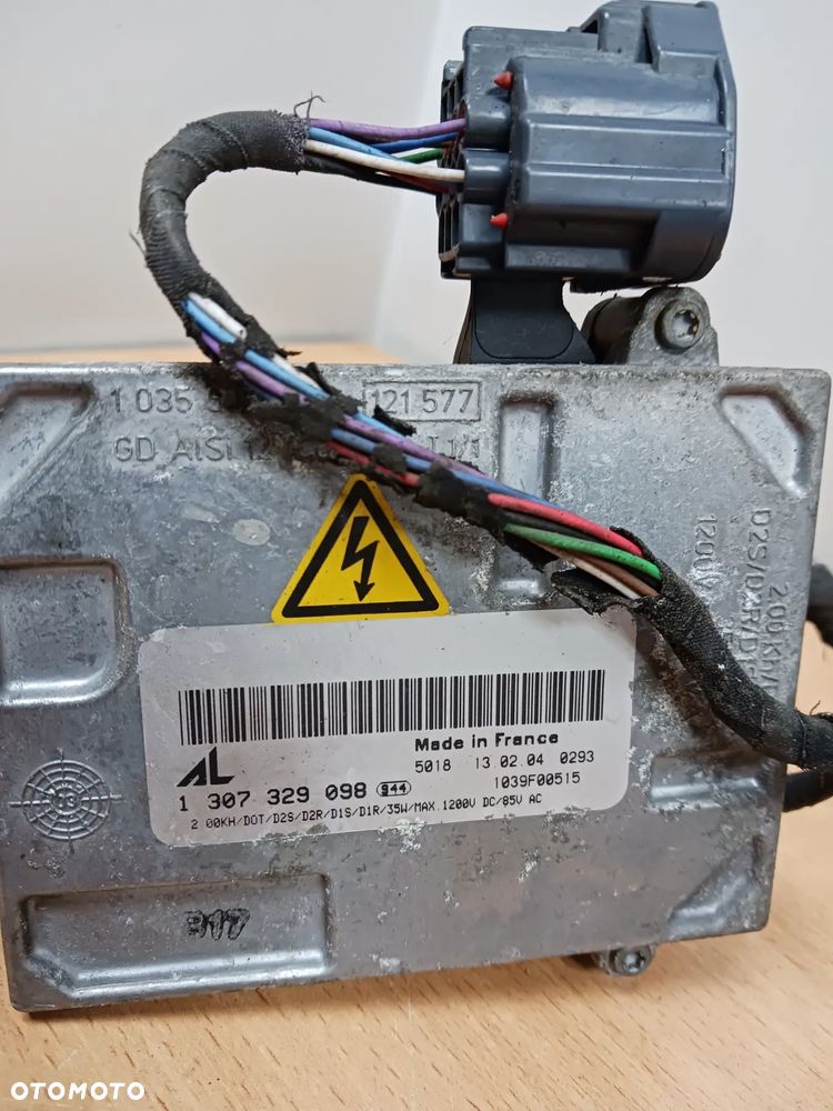 Przetwornica z mocowaniem lewa Volvo S40 V50 2004-2007 r - 4