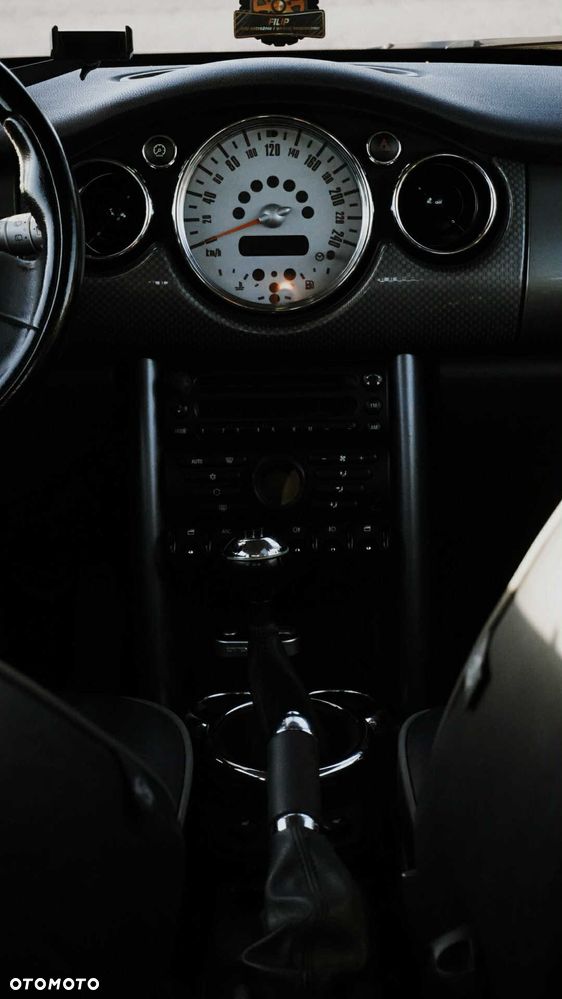 MINI ONE - 8