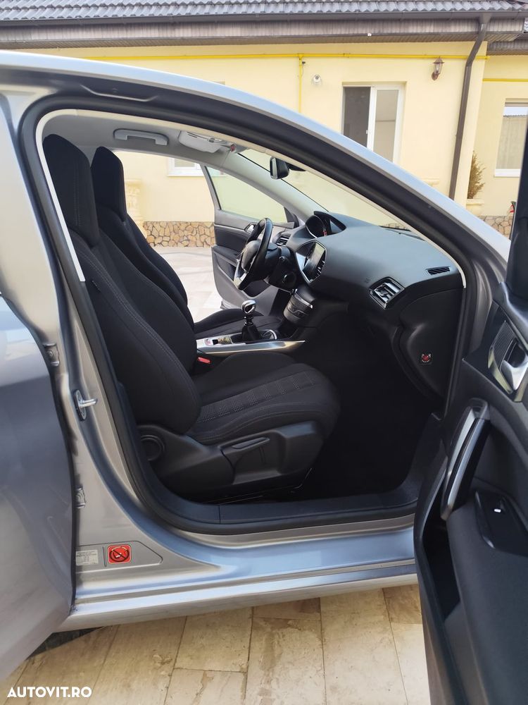 Peugeot 308 - 7