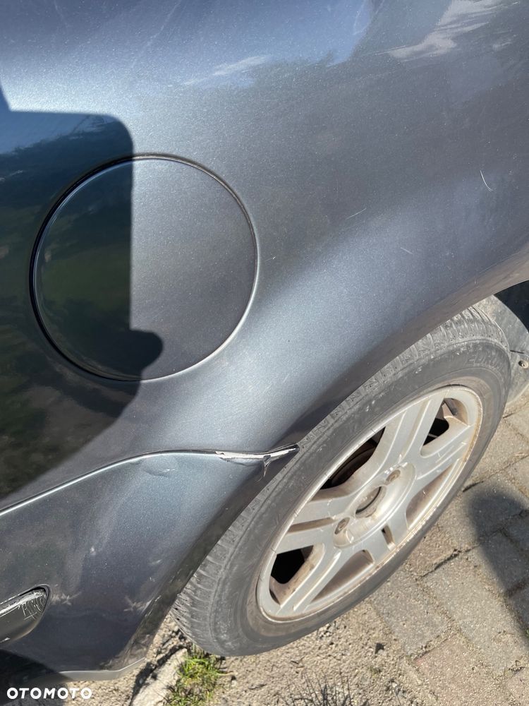Volkswagen Passat 1.9 TDI Basis - 14