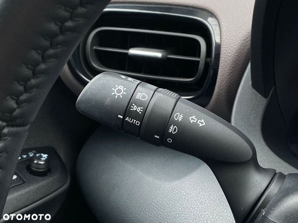 Toyota Yaris Cross Hybrid 1.5 Executive - 29