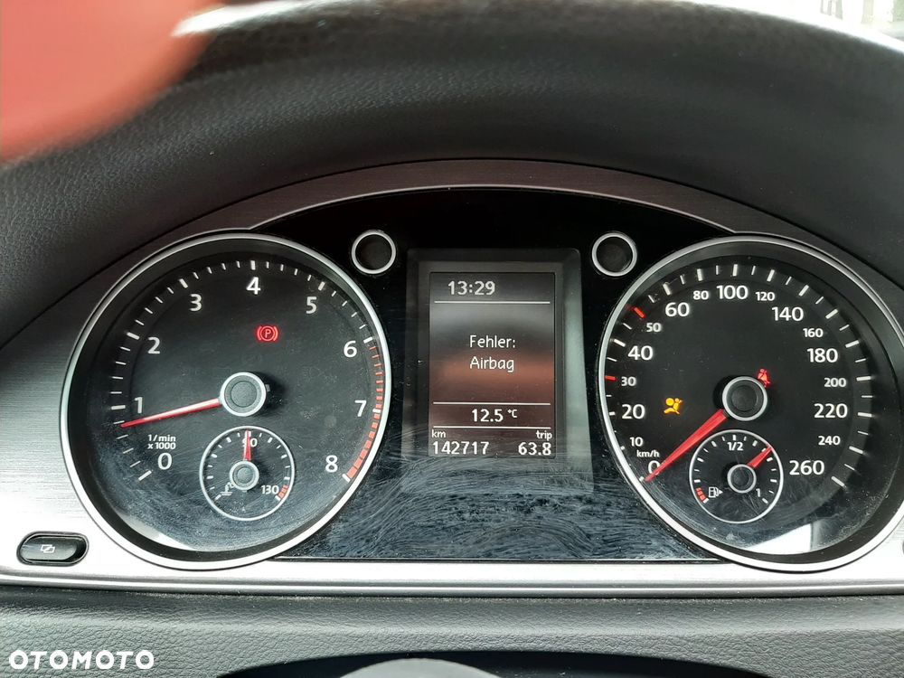 Volkswagen Passat Variant - 8