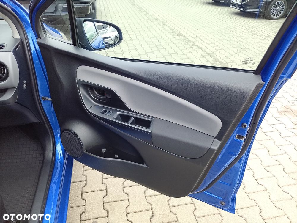 Toyota Yaris 1.0 Active - 12