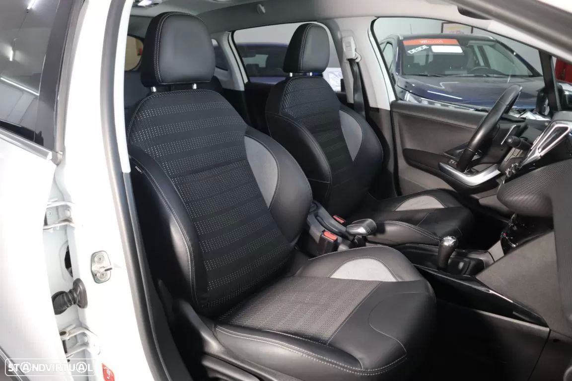 Peugeot 2008 1.6 e-HDi Allure 2-Tronic - 13