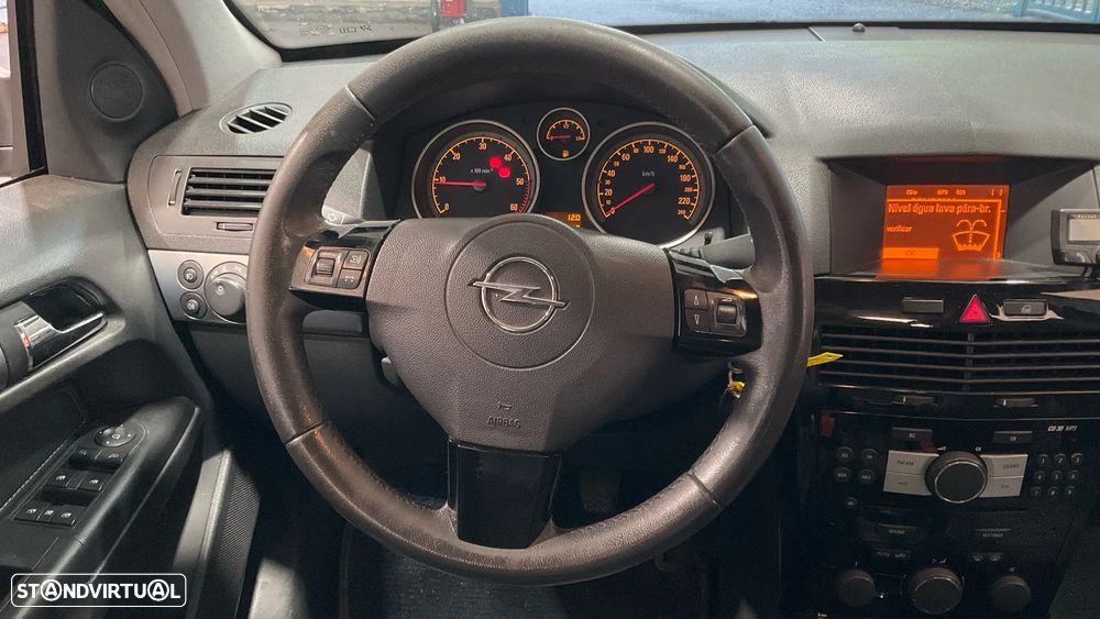 Opel Astra 1.7 CDTi Cosmo - 3
