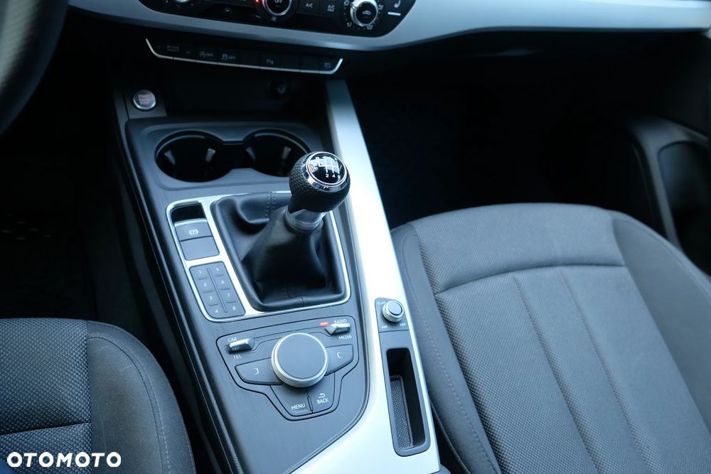 Audi A4 Avant 2.0 TFSI ultra - 13
