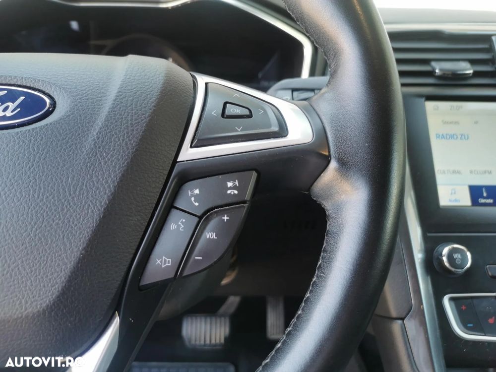 Ford Mondeo 2.0 HEV Titanium - 22